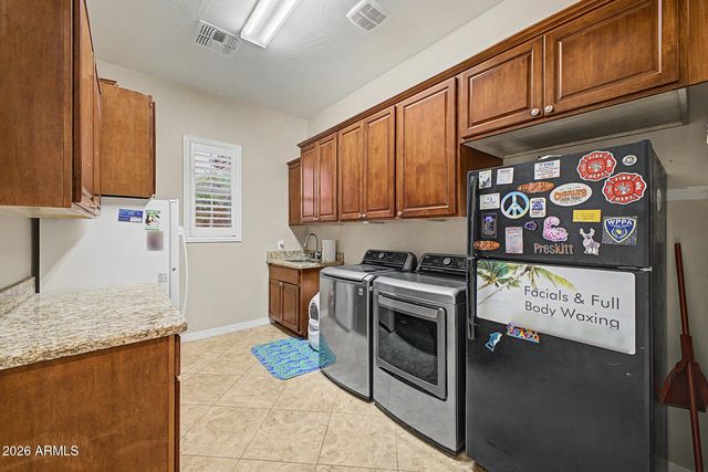 7282 W ROWEL Road, Peoria, AZ 85383