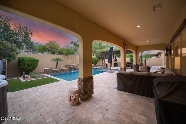 7282 W ROWEL Road, Peoria, AZ 85383