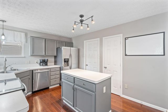 382 Moss Court, Marysville, OH 43040