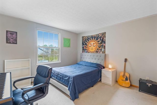 382 Moss Court, Marysville, OH 43040