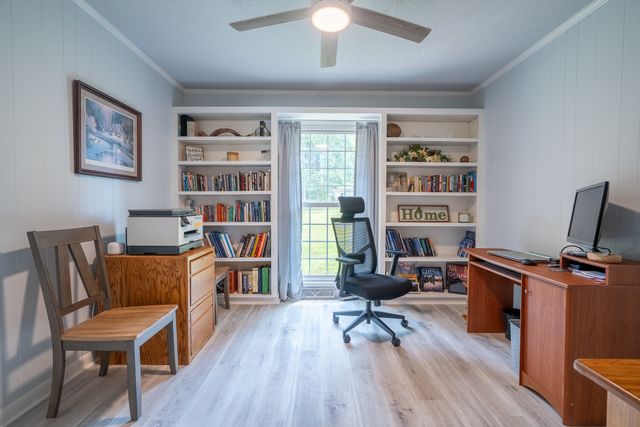 12 Horseshoe Bend Road, Leoma, TN 38468