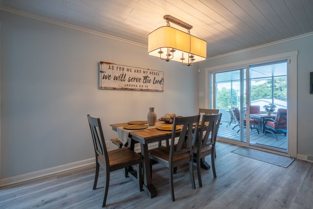 12 Horseshoe Bend Road, Leoma, TN 38468