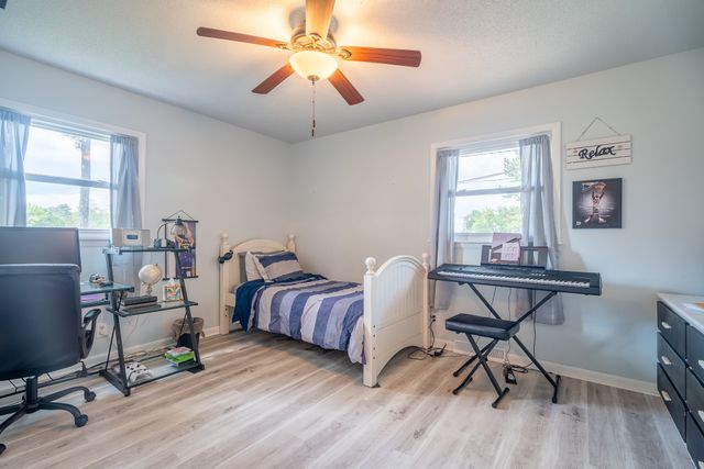 12 Horseshoe Bend Road, Leoma, TN 38468