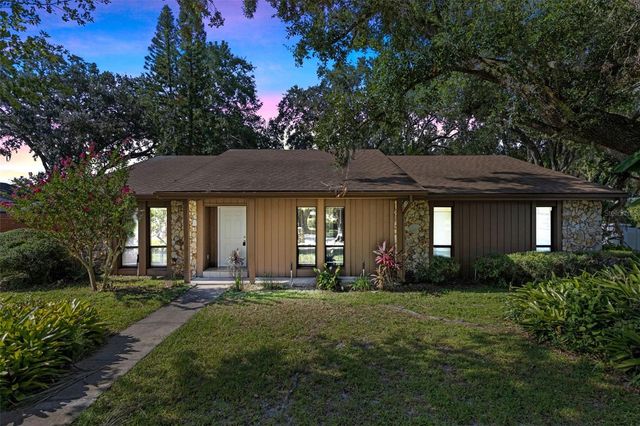 525 GARDEN HEIGHTS DR, Winter Garden, FL 34787