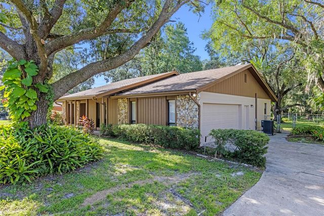 525 GARDEN HEIGHTS DR, Winter Garden, FL 34787
