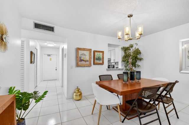 14723 Cumberland Drive 308, Delray Beach, FL 33446