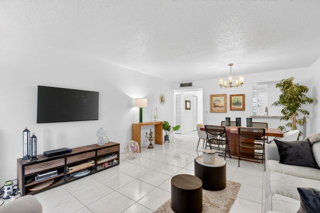 14723 Cumberland Drive 308, Delray Beach, FL 33446