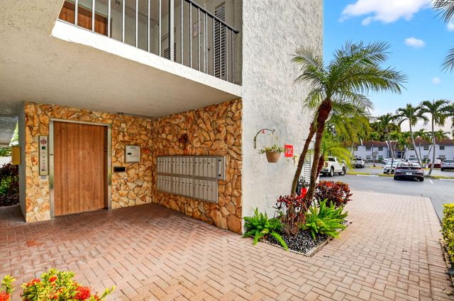 14723 Cumberland Drive 308, Delray Beach, FL 33446