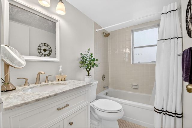 14723 Cumberland Drive 308, Delray Beach, FL 33446