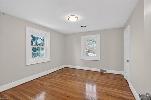 412 West RD, Portsmouth, VA 23707