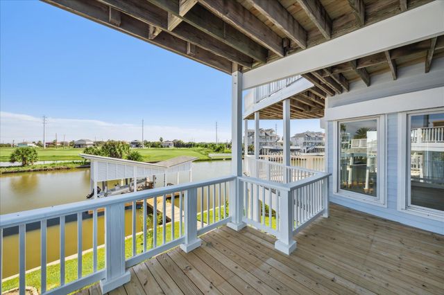 13415 Binnacle Way, Galveston, TX 77554