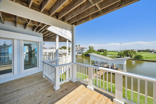 13415 Binnacle Way, Galveston, TX 77554