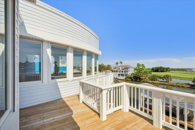 13415 Binnacle Way, Galveston, TX 77554
