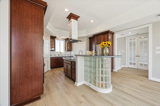 13415 Binnacle Way, Galveston, TX 77554