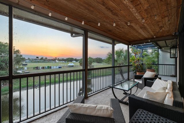 2785 Polo Island Drive J301 Penthouse, Wellington, FL 33414