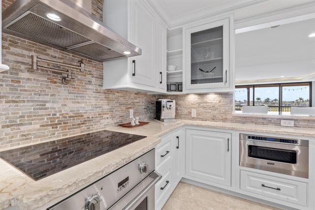 2785 Polo Island Drive J301 Penthouse, Wellington, FL 33414