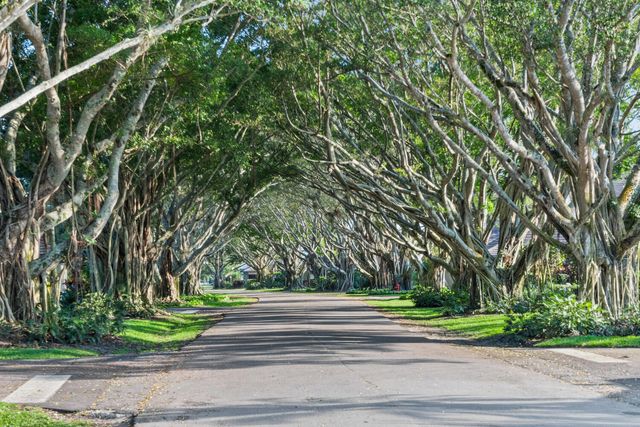 2785 Polo Island Drive J301 Penthouse, Wellington, FL 33414