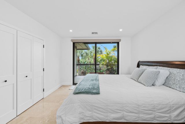 2785 Polo Island Drive J301 Penthouse, Wellington, FL 33414