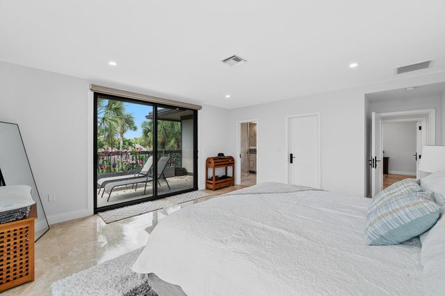 2785 Polo Island Drive J301 Penthouse, Wellington, FL 33414