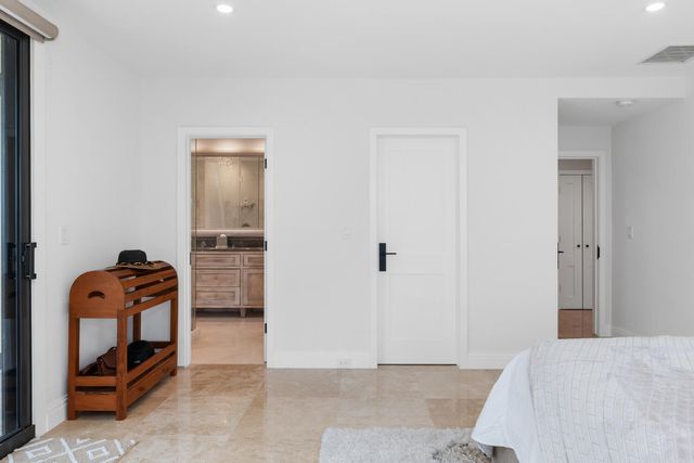 2785 Polo Island Drive J301 Penthouse, Wellington, FL 33414