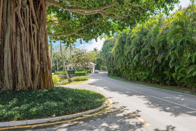 2785 Polo Island Drive J301 Penthouse, Wellington, FL 33414