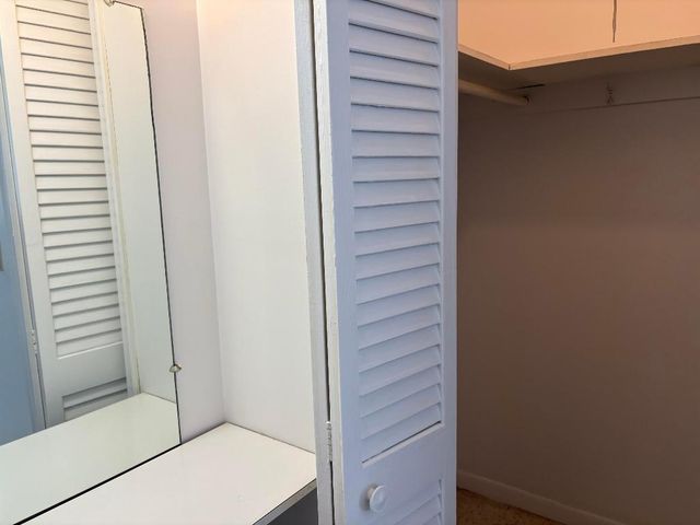 51 Waltham C, West Palm Beach, FL 33417