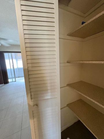 51 Waltham C, West Palm Beach, FL 33417