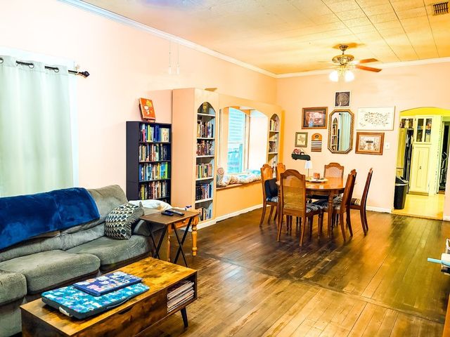 200 S 3rd Street, Wortham, TX 76693