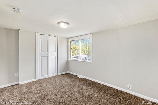 8427 Timken Avenue, Warren, MI 48089