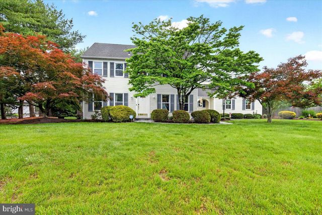 9 PADDOCK, Lawrenceville, NJ 08648