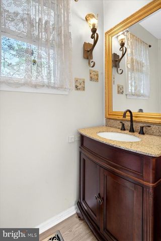 9 PADDOCK, Lawrenceville, NJ 08648