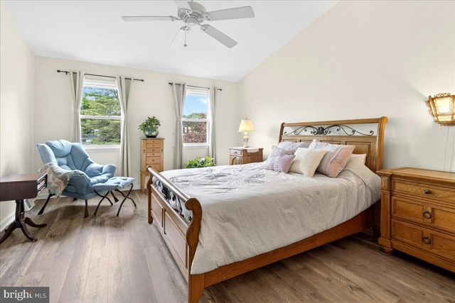 9 PADDOCK, Lawrenceville, NJ 08648
