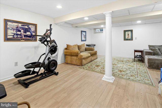 9 PADDOCK, Lawrenceville, NJ 08648
