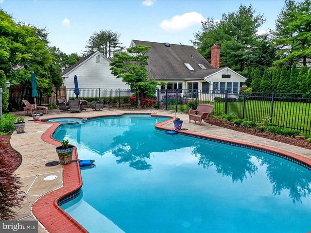 9 PADDOCK, Lawrenceville, NJ 08648