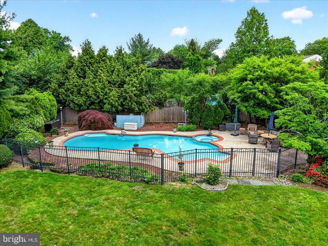 9 PADDOCK, Lawrenceville, NJ 08648