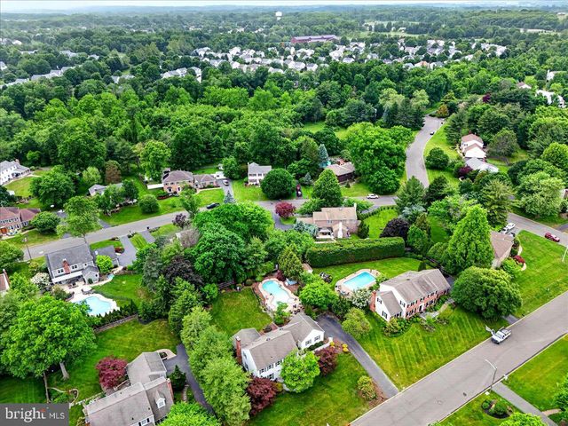 9 PADDOCK, Lawrenceville, NJ 08648