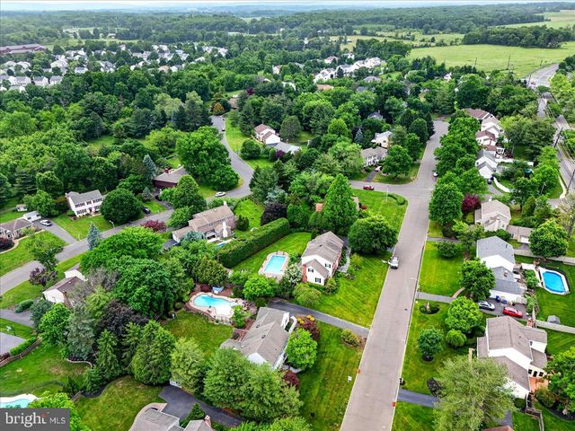9 PADDOCK, Lawrenceville, NJ 08648