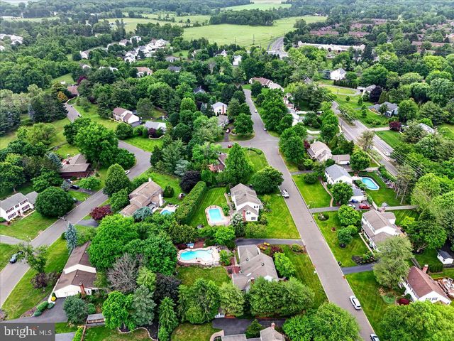 9 PADDOCK, Lawrenceville, NJ 08648