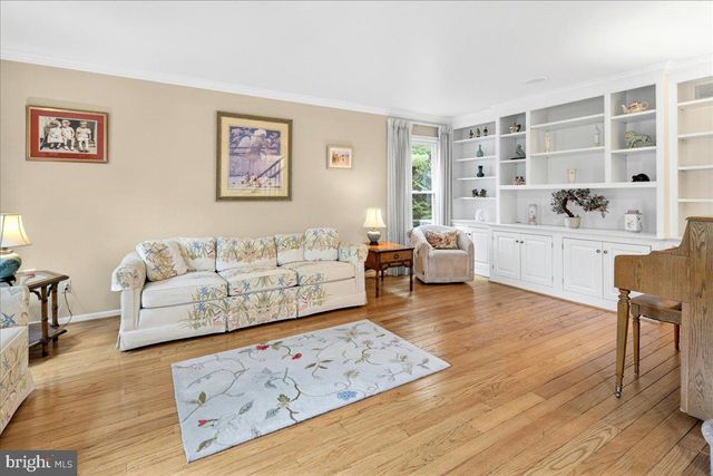 9 PADDOCK, Lawrenceville, NJ 08648