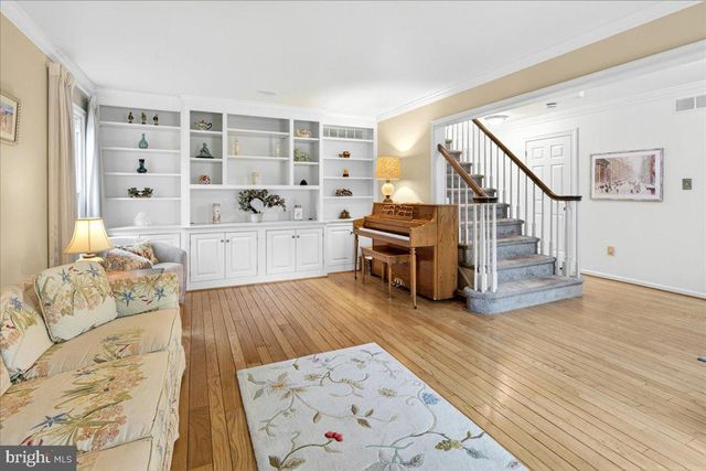 9 PADDOCK, Lawrenceville, NJ 08648