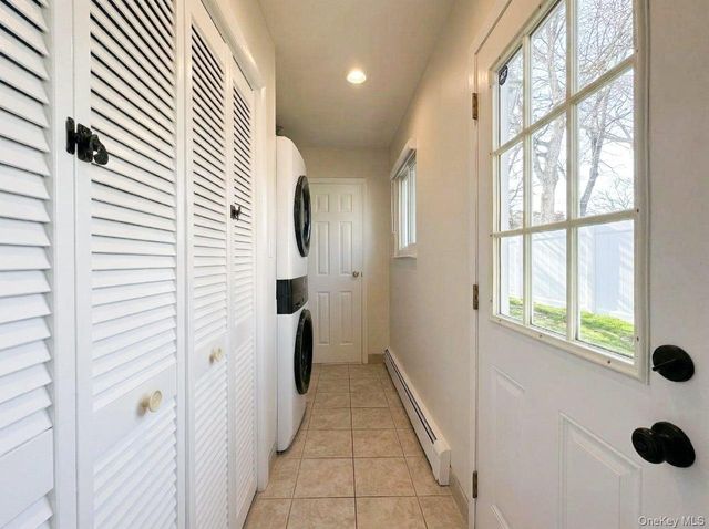 18 Lloyd Lane, Nesconset, NY 11767