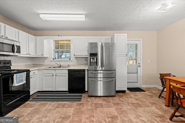 230 Ravenwood Ln, Rockmart, GA 30153