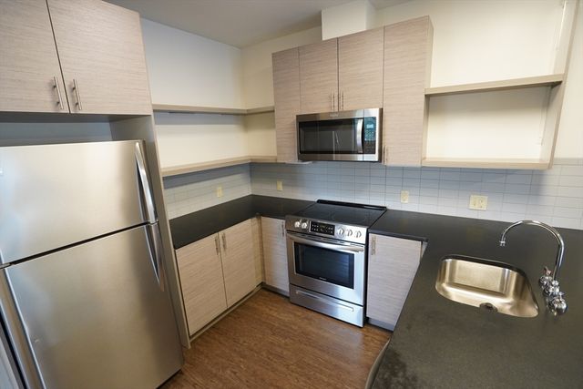 400 Langley Road 301, Newton, MA 02459