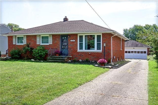 22095 Sandy Lane, Fairview Park, OH 44126