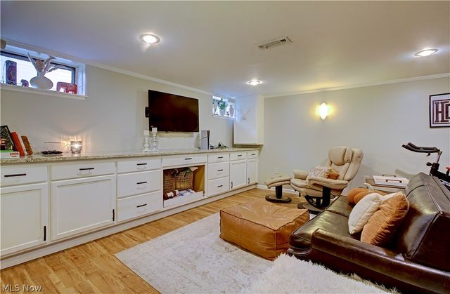 22095 Sandy Lane, Fairview Park, OH 44126