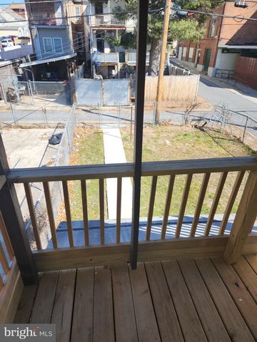 2029 LOGAN ST, Harrisburg, PA 17102