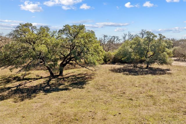 2494 County Road 118, Giddings, TX 78942