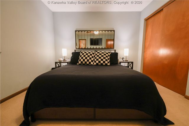 225 Sunset Drive, Hurricane, WV 25526