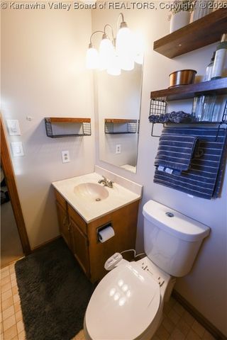 225 Sunset Drive, Hurricane, WV 25526