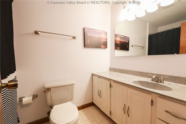 225 Sunset Drive, Hurricane, WV 25526